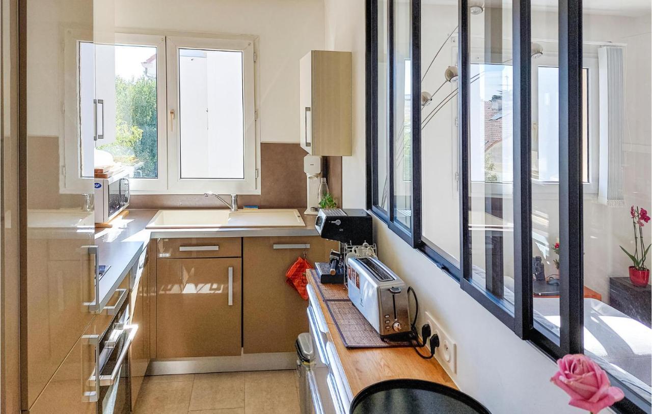 Awesome Apartment In Triel-Sur-Seine With Kitchen Dış mekan fotoğraf